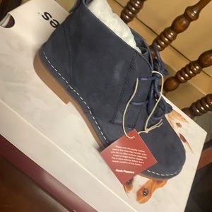Navy blue Hush Puppies size 6
